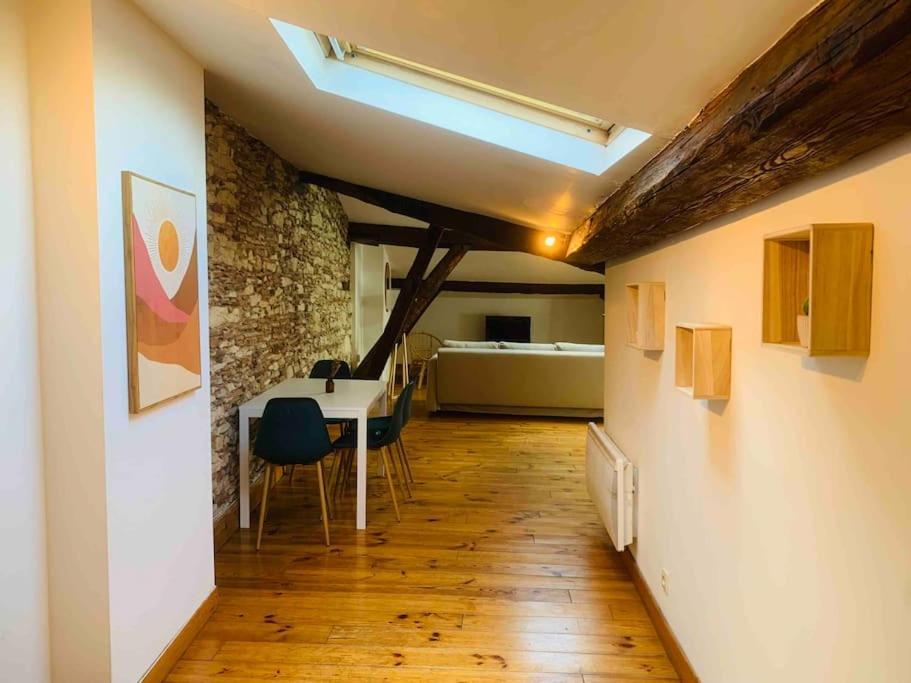 Spacieux Appartement En Plein Coeur De Castres Кастр Екстер'єр фото